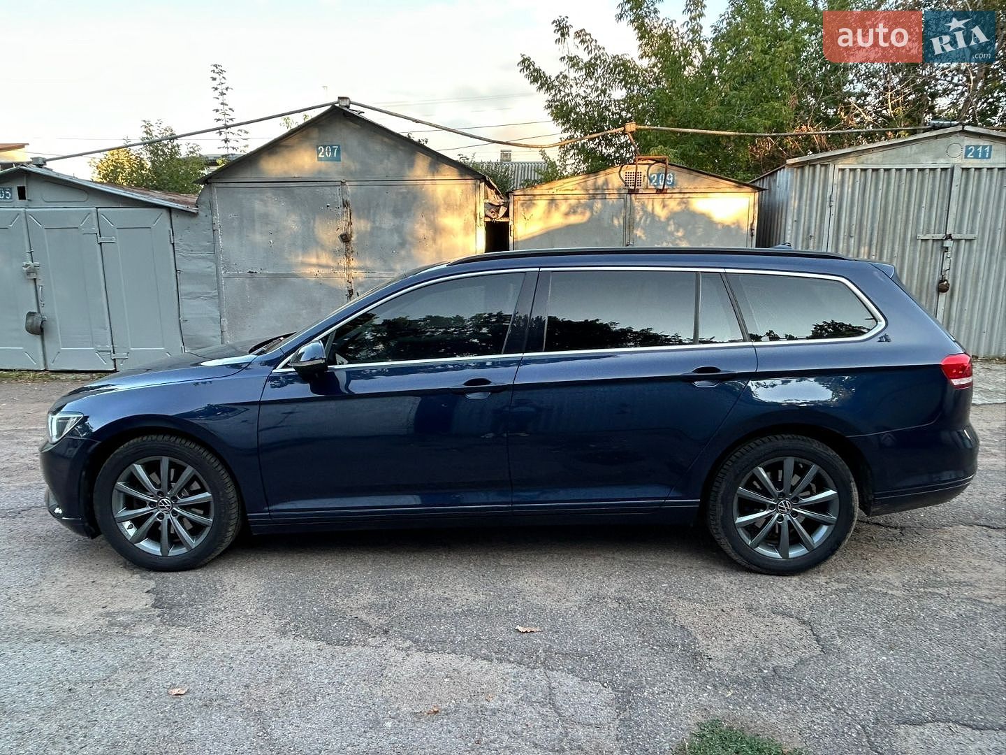 Volkswagen Passat 2015 VIN WVWZZZ3CZFE407724 фото оголошення 8 з 38