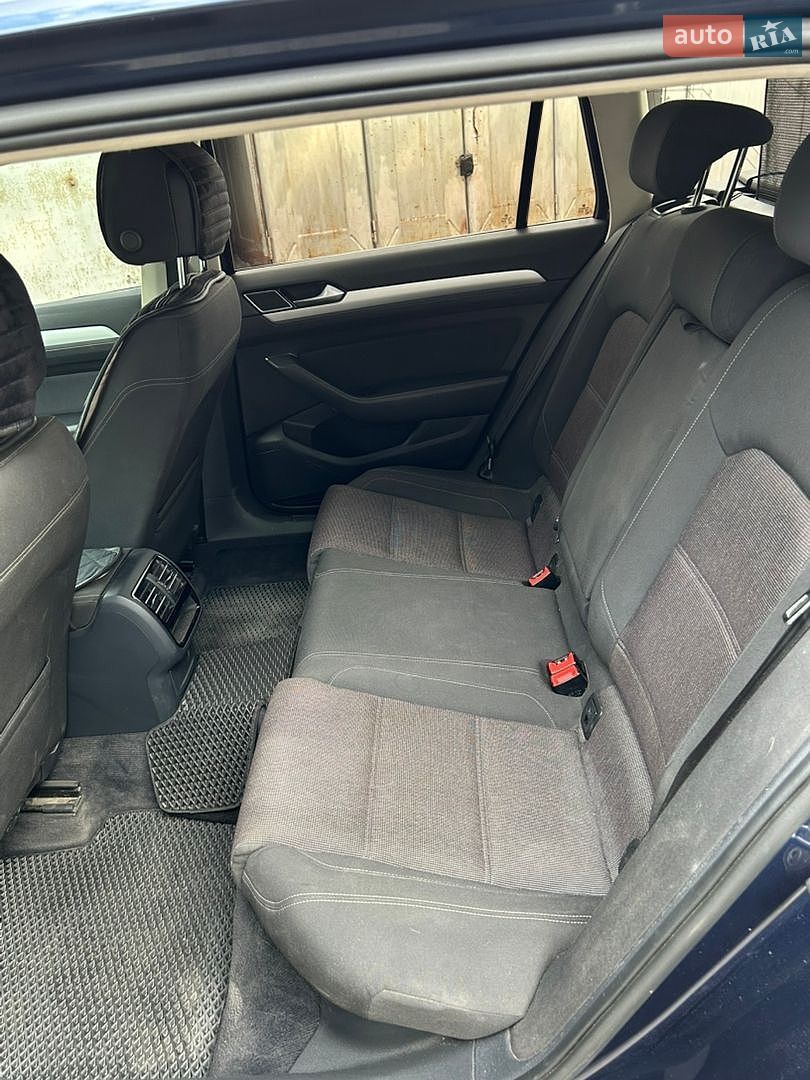 Volkswagen Passat 2015 VIN WVWZZZ3CZFE407724 фото оголошення 32 з 38