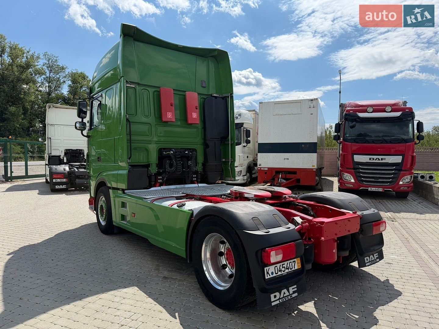 DAF XF 106 2018 VIN XLRTEH4300G207338 фото оголошення 4 з 31