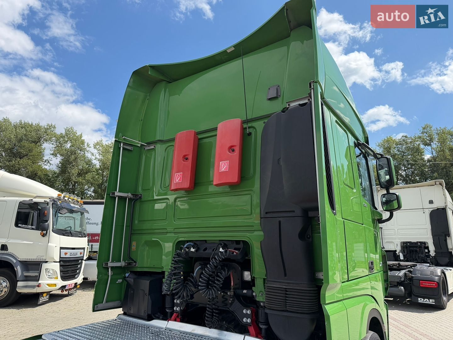 DAF XF 106 2018 VIN XLRTEH4300G207338 фото оголошення 9 з 31
