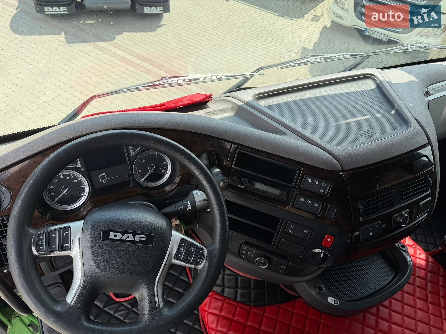 DAF XF 106 2018 VIN XLRTEH4300G207338 фото оголошення 20 з 31