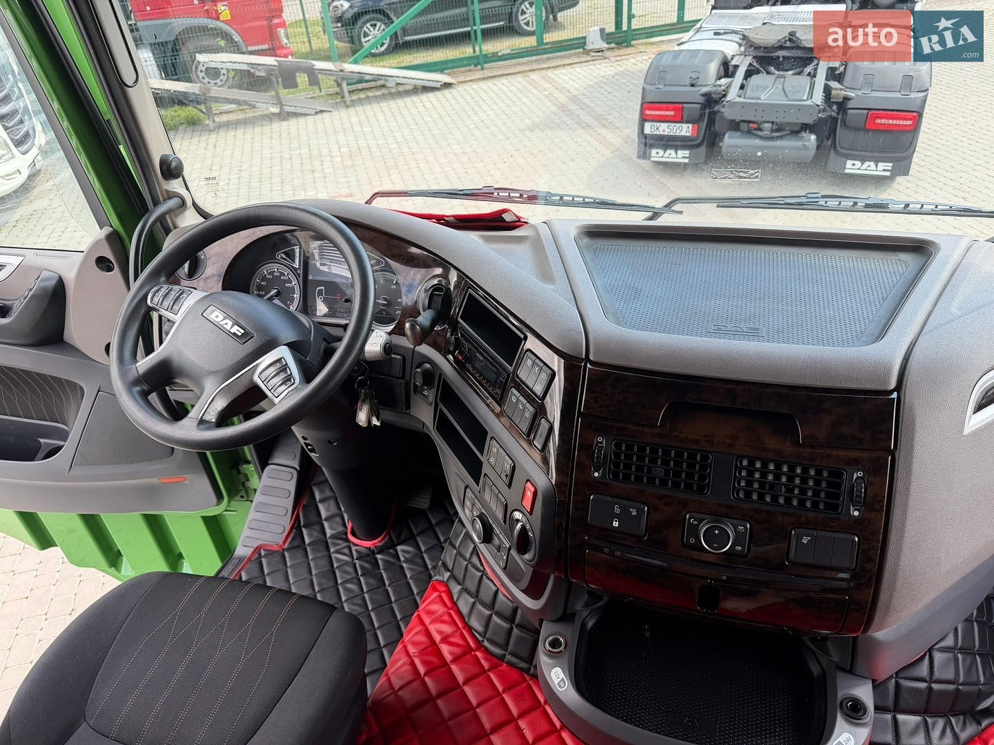 DAF XF 106 2018 VIN XLRTEH4300G207338 фото оголошення 22 з 31