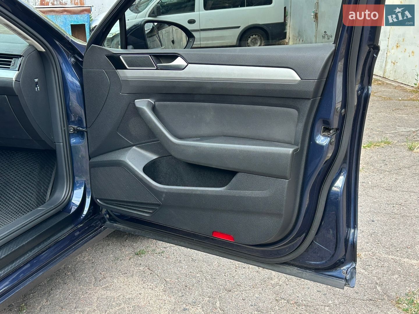 Volkswagen Passat 2015 VIN WVWZZZ3CZFE407724 фото оголошення 36 з 38