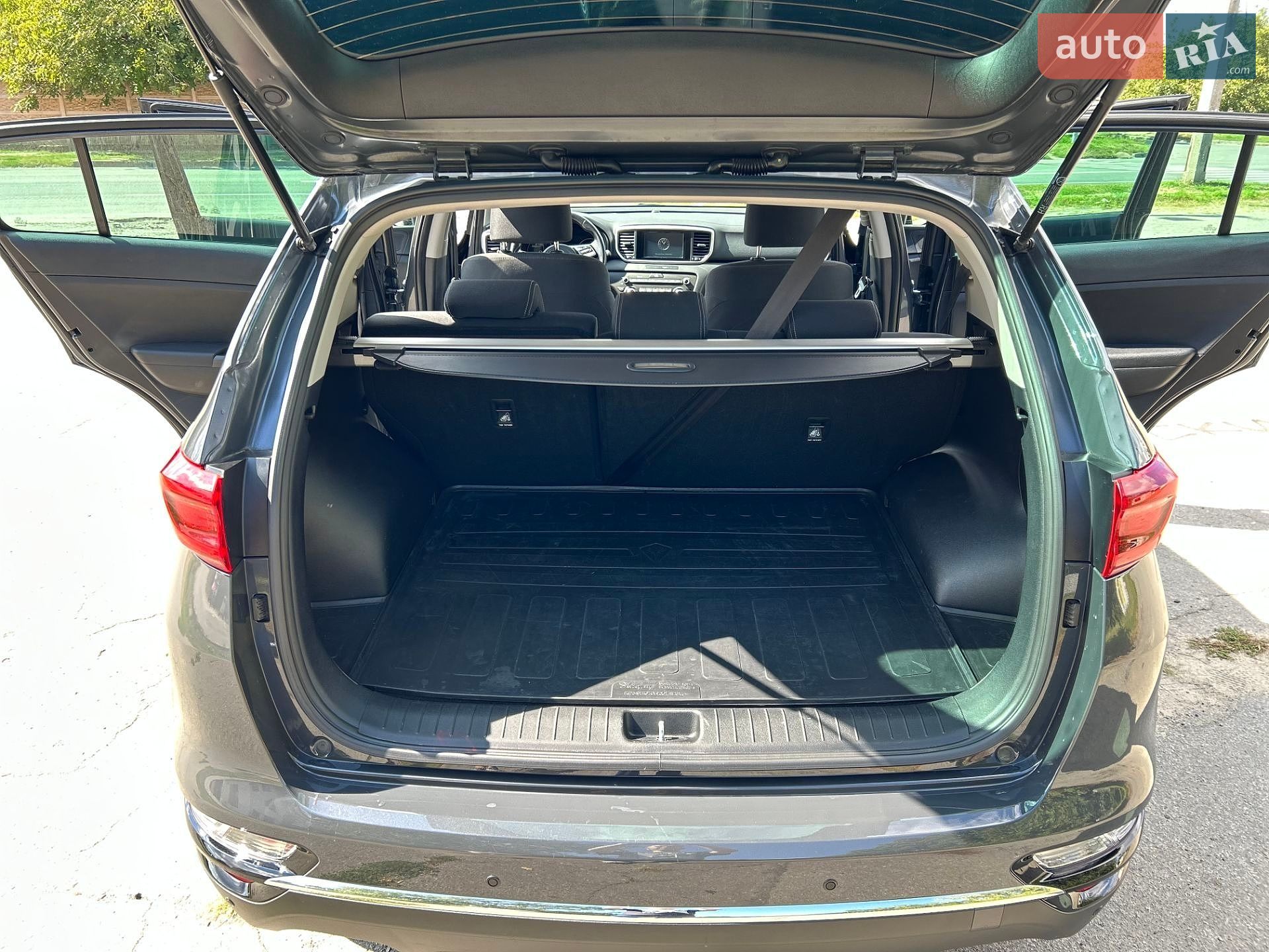 Kia Sportage 2019 VIN U5YPG814BLL783133 фото оголошення 10 з 18