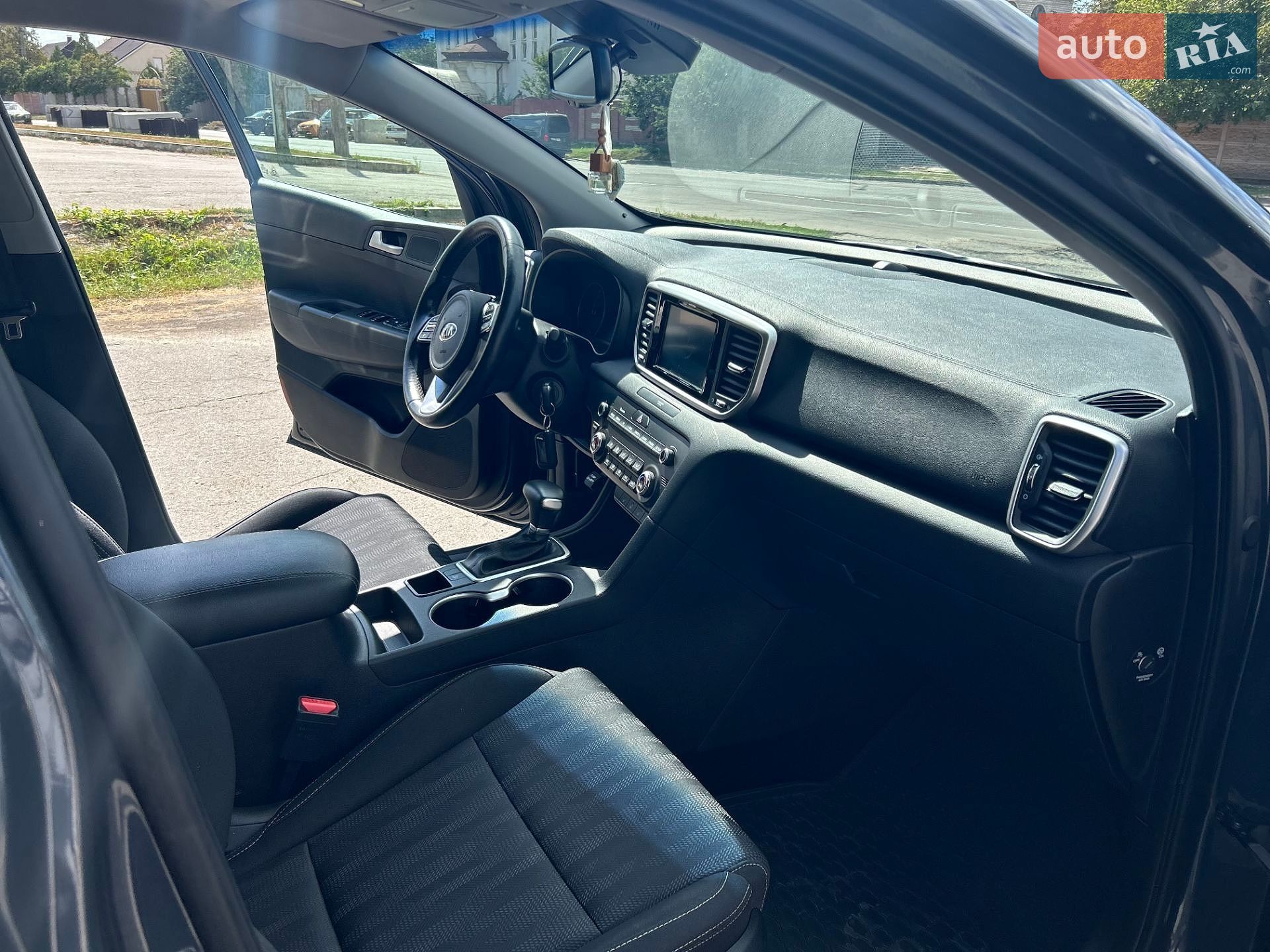 Kia Sportage 2019 VIN U5YPG814BLL783133 фото оголошення 15 з 18
