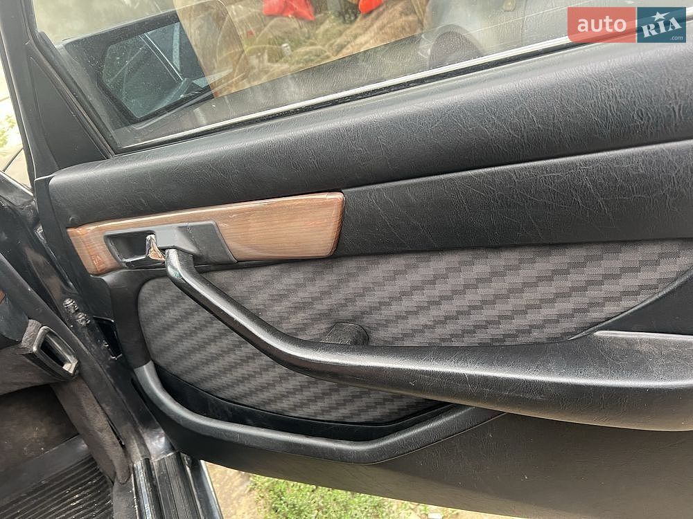 Mercedes-Benz S-Class 1985 VIN WDB12602210018277 фото оголошення 2 з 6