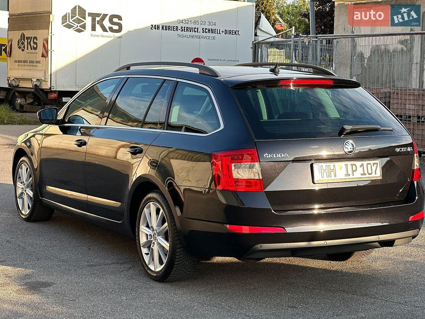 Skoda Octavia 2015 VIN TMBJJ7NE3G0053462 фото оголошення 7 з 60