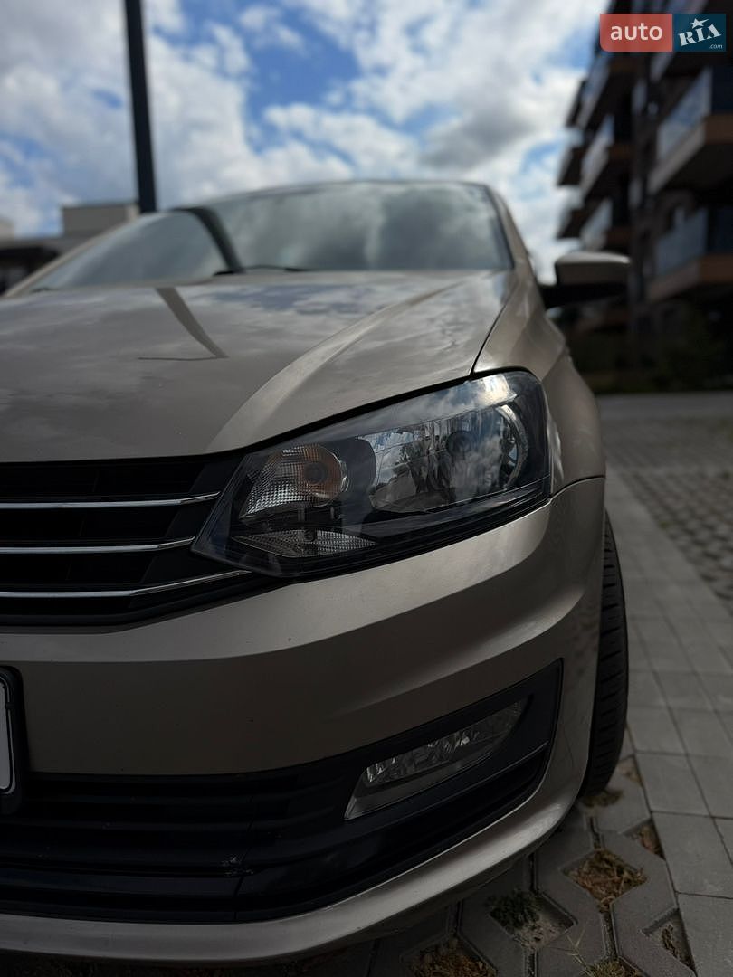 Volkswagen Polo 2016 VIN XW8ZZZ61ZGG031023 фото оголошення 8 з 44