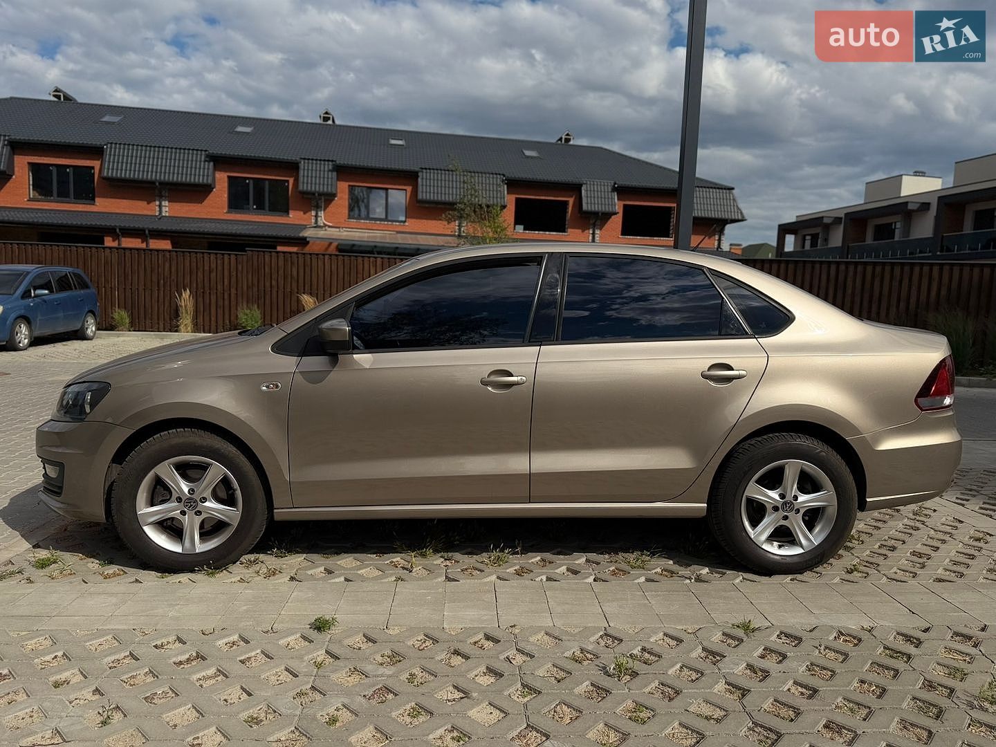 Volkswagen Polo 2016 VIN XW8ZZZ61ZGG031023 фото оголошення 5 з 44