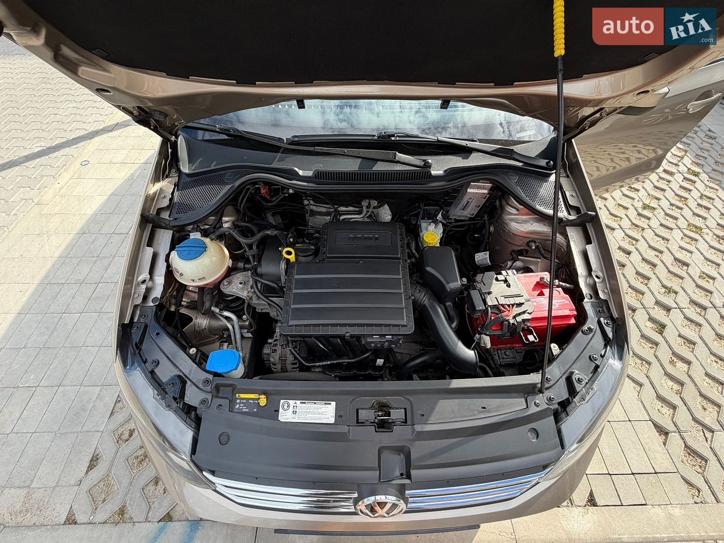 Volkswagen Polo 2016 VIN XW8ZZZ61ZGG031023 фото оголошення 32 з 44