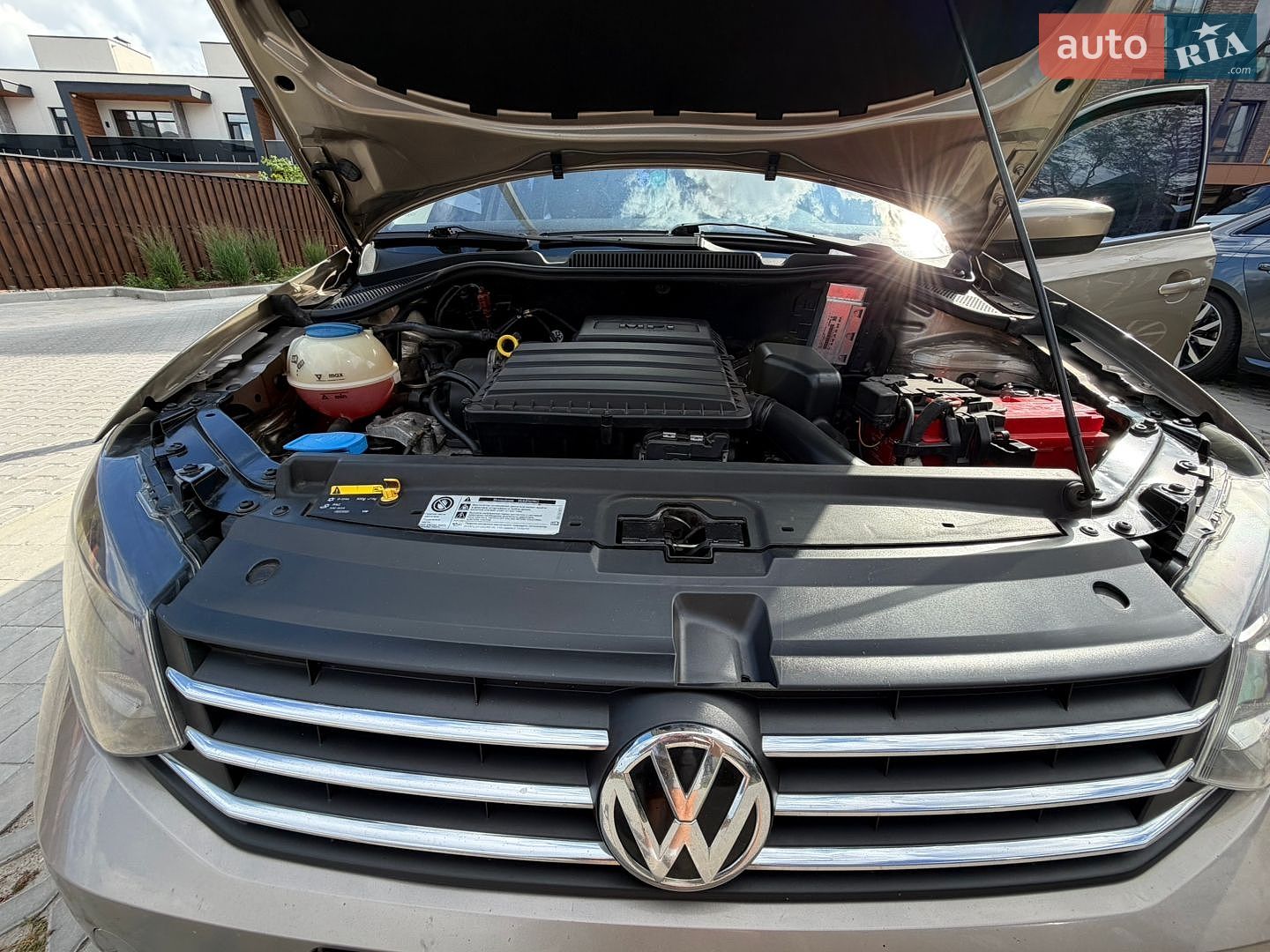Volkswagen Polo 2016 VIN XW8ZZZ61ZGG031023 фото оголошення 33 з 44