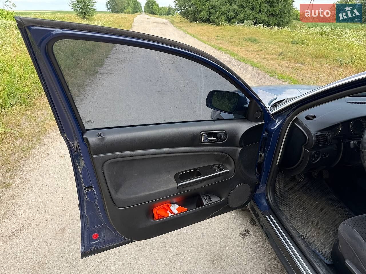Volkswagen Passat 2002 VIN WVWZZZ3BZ2E273349 фото оголошення 13 з 22