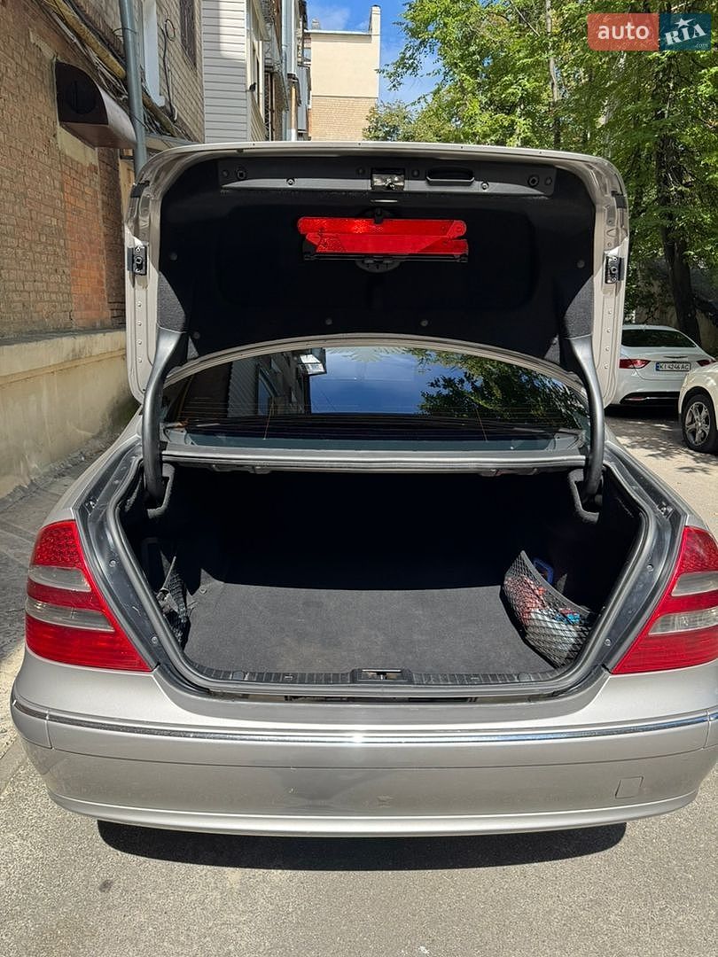 Mercedes-Benz E-Class 2005 VIN WDB2110231A748313 фото оголошення 25 з 27
