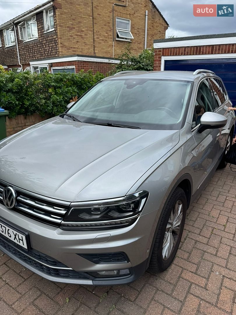 Volkswagen Tiguan 2019 VIN WVGZZZ5NZKW859890 фото оголошення 3 з 18