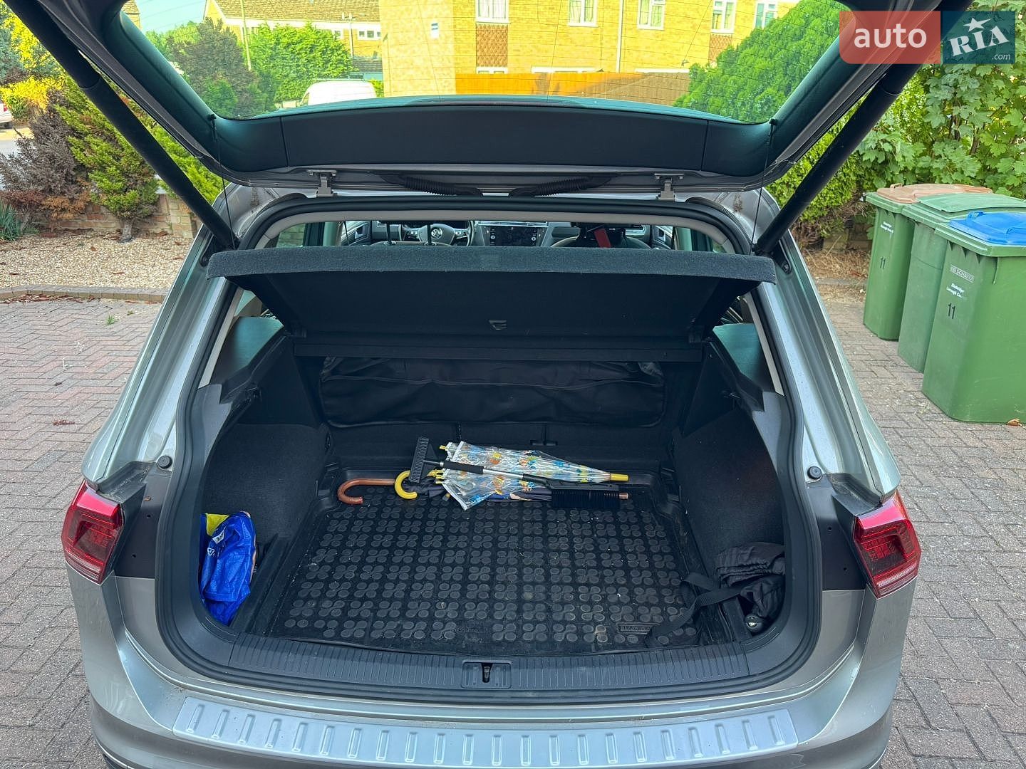 Volkswagen Tiguan 2019 VIN WVGZZZ5NZKW859890 фото оголошення 10 з 18