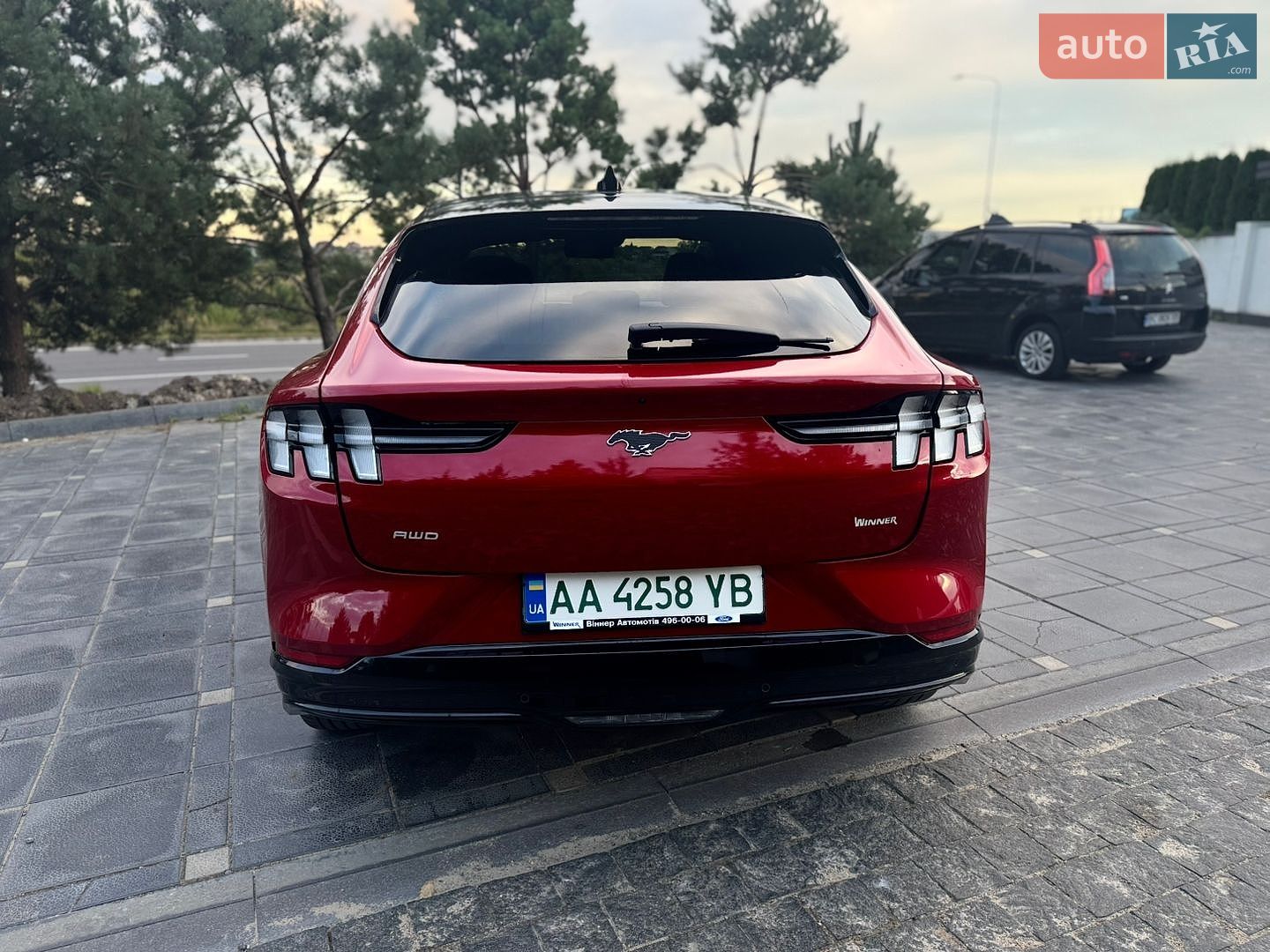 Ford Mustang Mach-E 2023 VIN WF0TK3SS8PMA47724 фото оголошення 4 з 35
