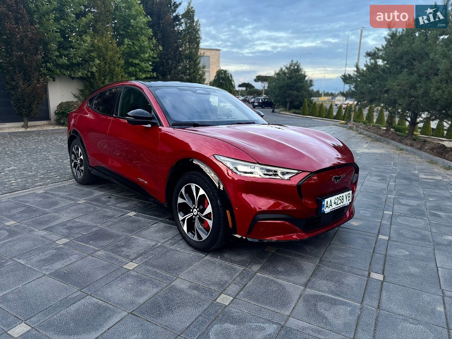 Ford Mustang Mach-E 2023 VIN WF0TK3SS8PMA47724 фото оголошення 11 з 35