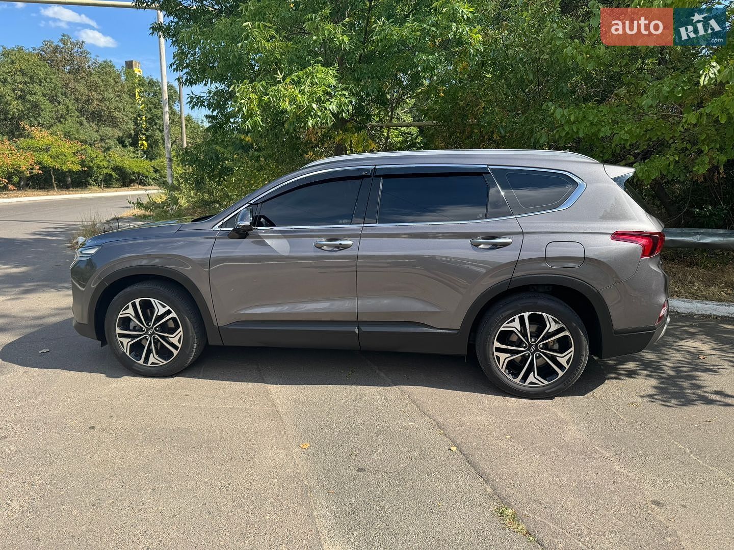Hyundai Santa FE 2019 VIN KMHS281BBKU155591 фото оголошення 3 з 75