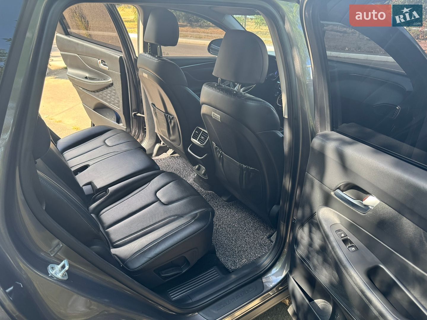 Hyundai Santa FE 2019 VIN KMHS281BBKU155591 фото оголошення 37 з 75