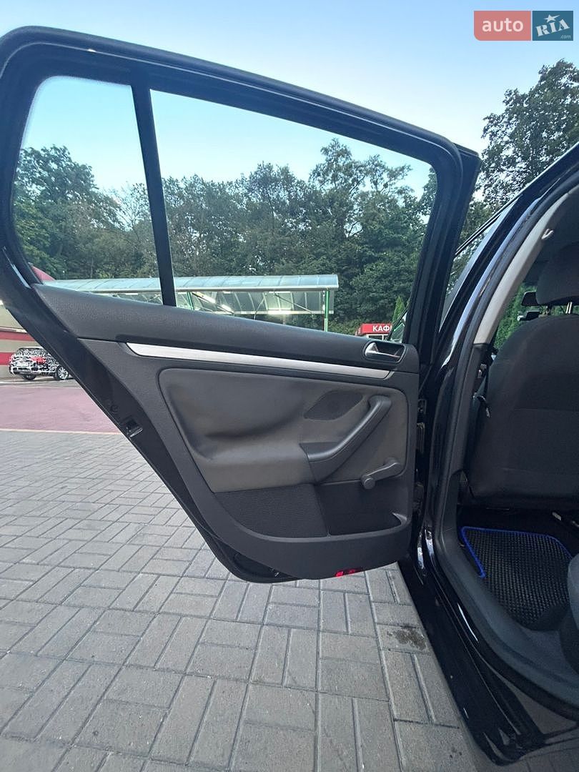 Volkswagen Golf 2007 VIN WVWZZZ1KZ7W160796 фото оголошення 36 з 54