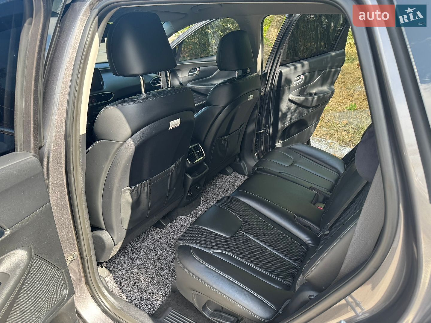 Hyundai Santa FE 2019 VIN KMHS281BBKU155591 фото оголошення 40 з 75