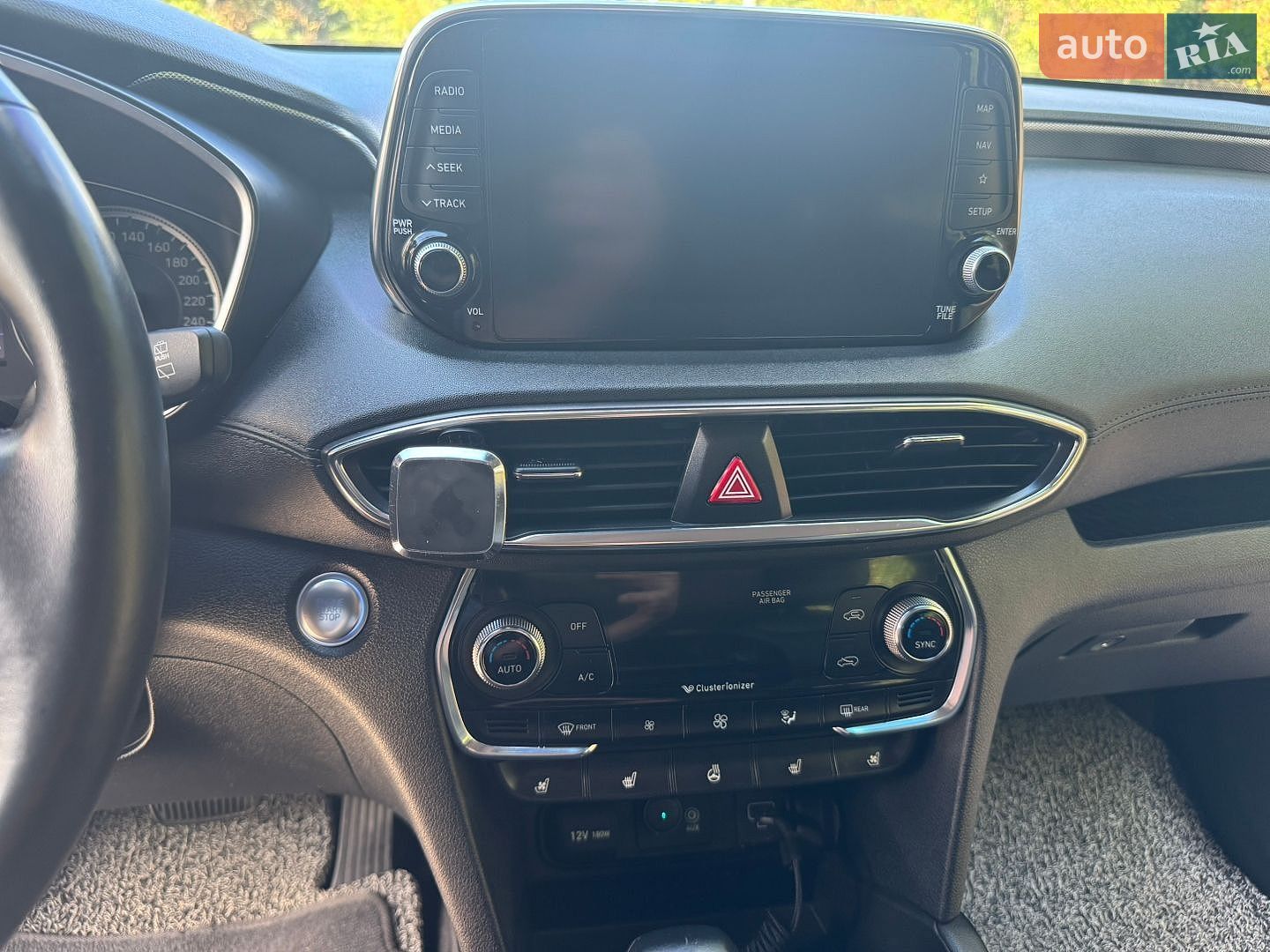 Hyundai Santa FE 2019 VIN KMHS281BBKU155591 фото оголошення 44 з 75