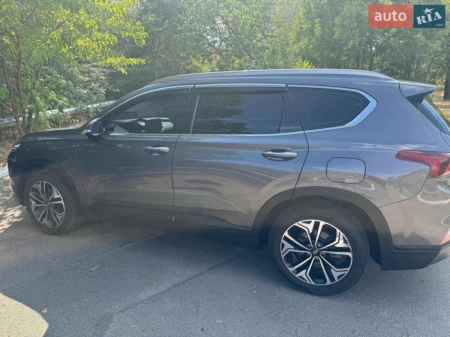 Hyundai Santa FE 2019 VIN KMHS281BBKU155591 фото оголошення 18 з 75