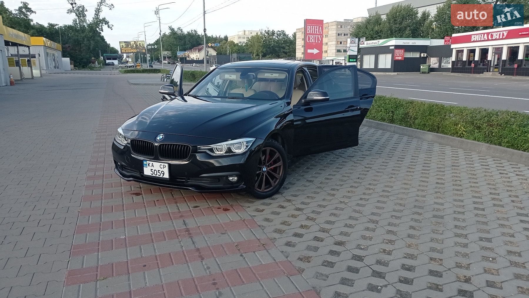 BMW 3 Series 2015 VIN WBA8E5G59GNT41152 фото оголошення 2 з 13