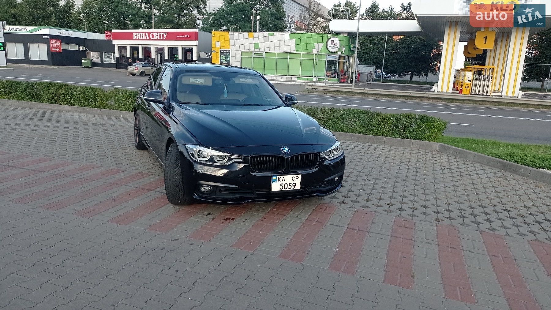 BMW 3 Series 2015 VIN WBA8E5G59GNT41152 фото оголошення 9 з 13