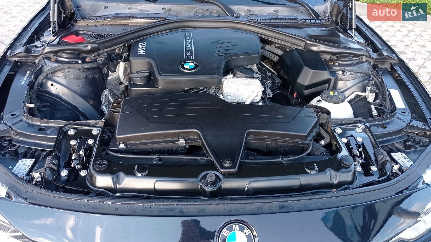 BMW 3 Series 2015 VIN WBA8E5G59GNT41152 фото оголошення 11 з 13