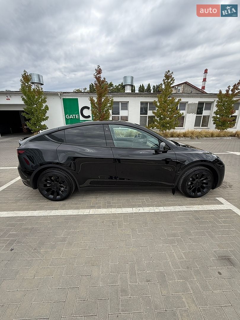 Tesla Model Y 2022 VIN LRWYGCEK5NC464205 фото оголошення 3 з 15