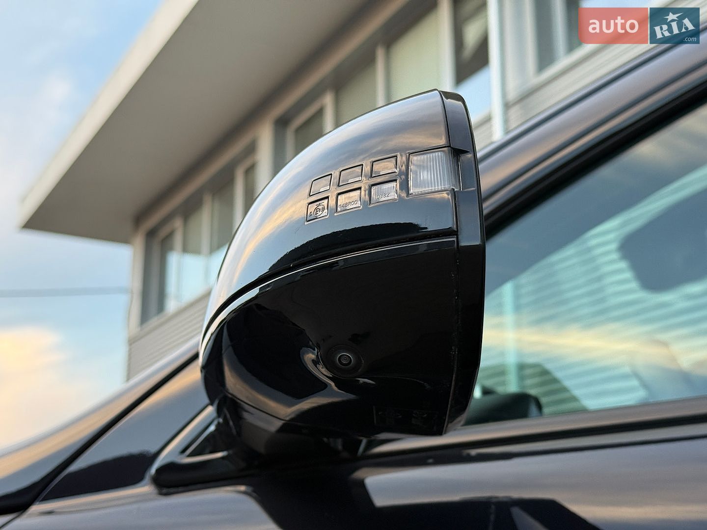 Hyundai Ioniq 6 2024 VIN KMHM541C6PA023656 фото оголошення 19 з 81