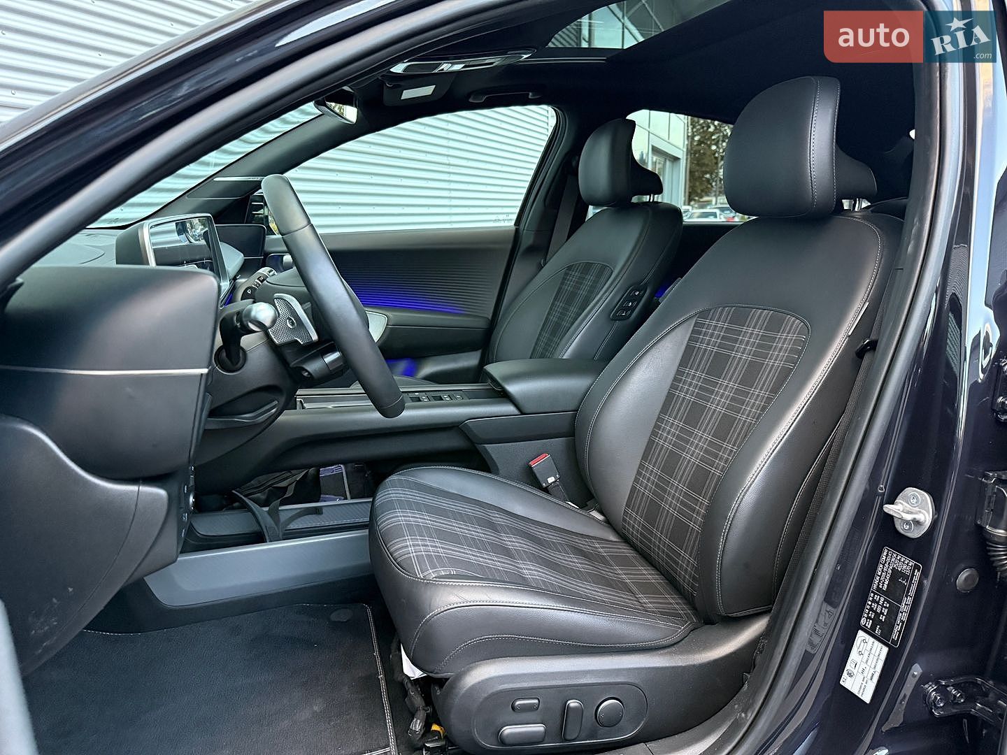 Hyundai Ioniq 6 2024 VIN KMHM541C6PA023656 фото оголошення 42 з 81