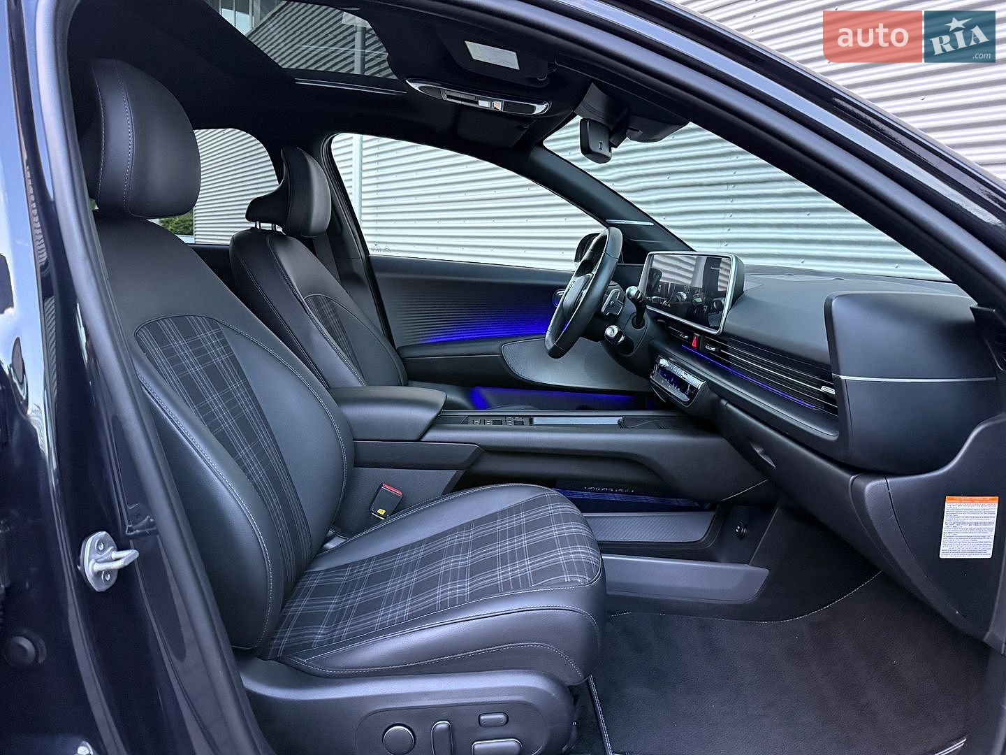 Hyundai Ioniq 6 2024 VIN KMHM541C6PA023656 фото оголошення 77 з 81