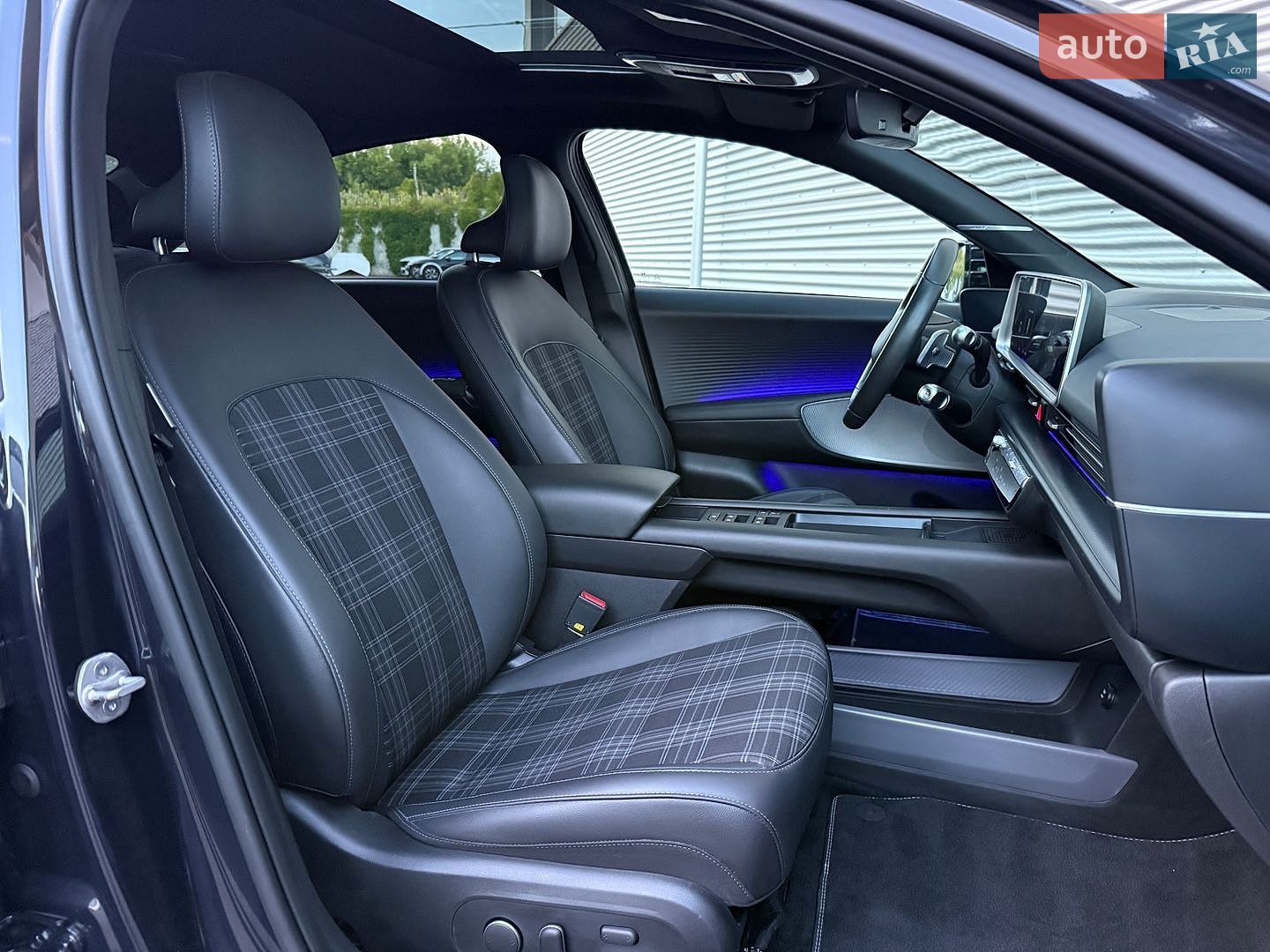 Hyundai Ioniq 6 2024 VIN KMHM541C6PA023656 фото оголошення 79 з 81