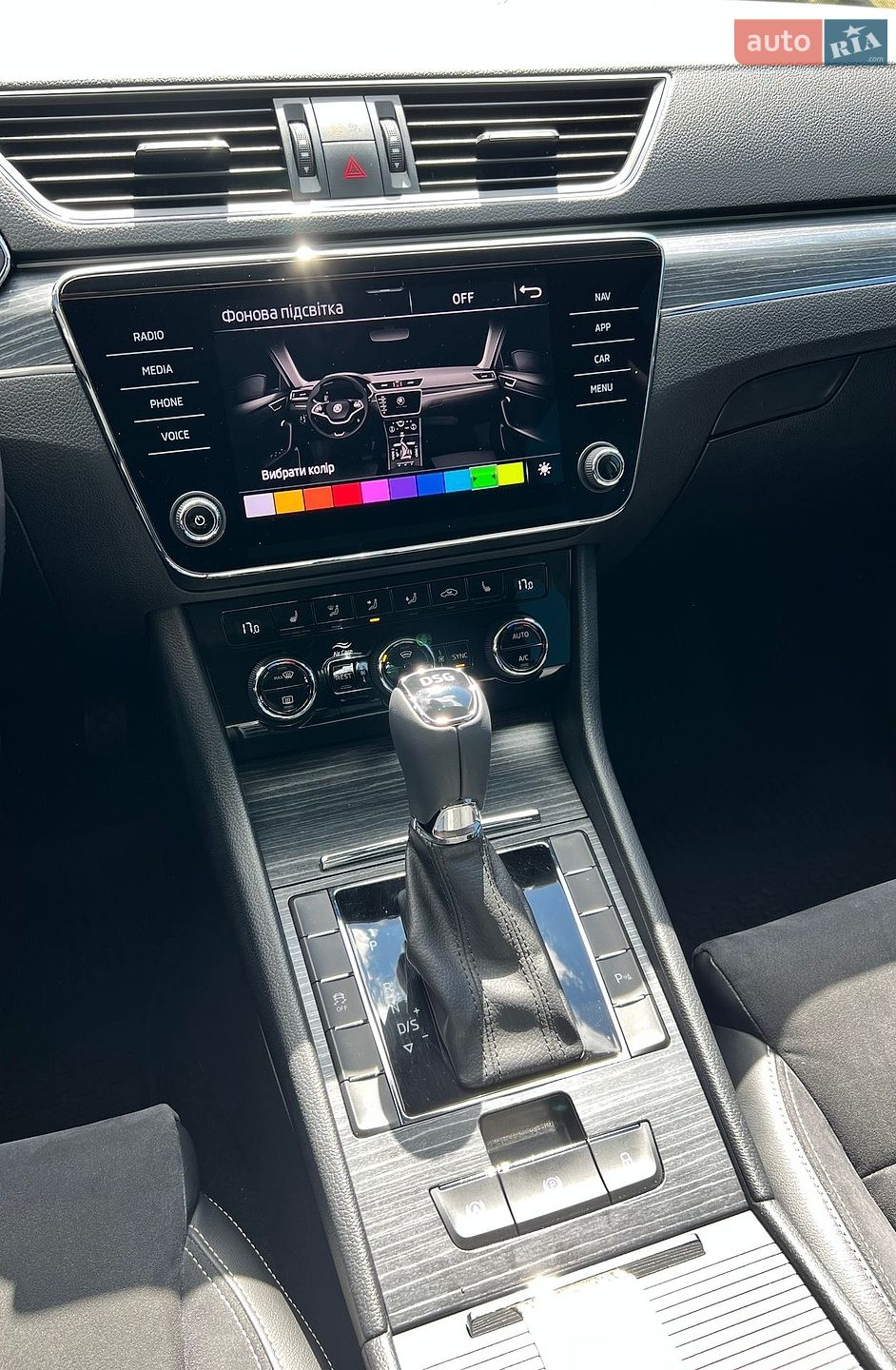 Skoda Superb 2021 VIN TMBAM8NP9NB300001 фото оголошення 22 з 29