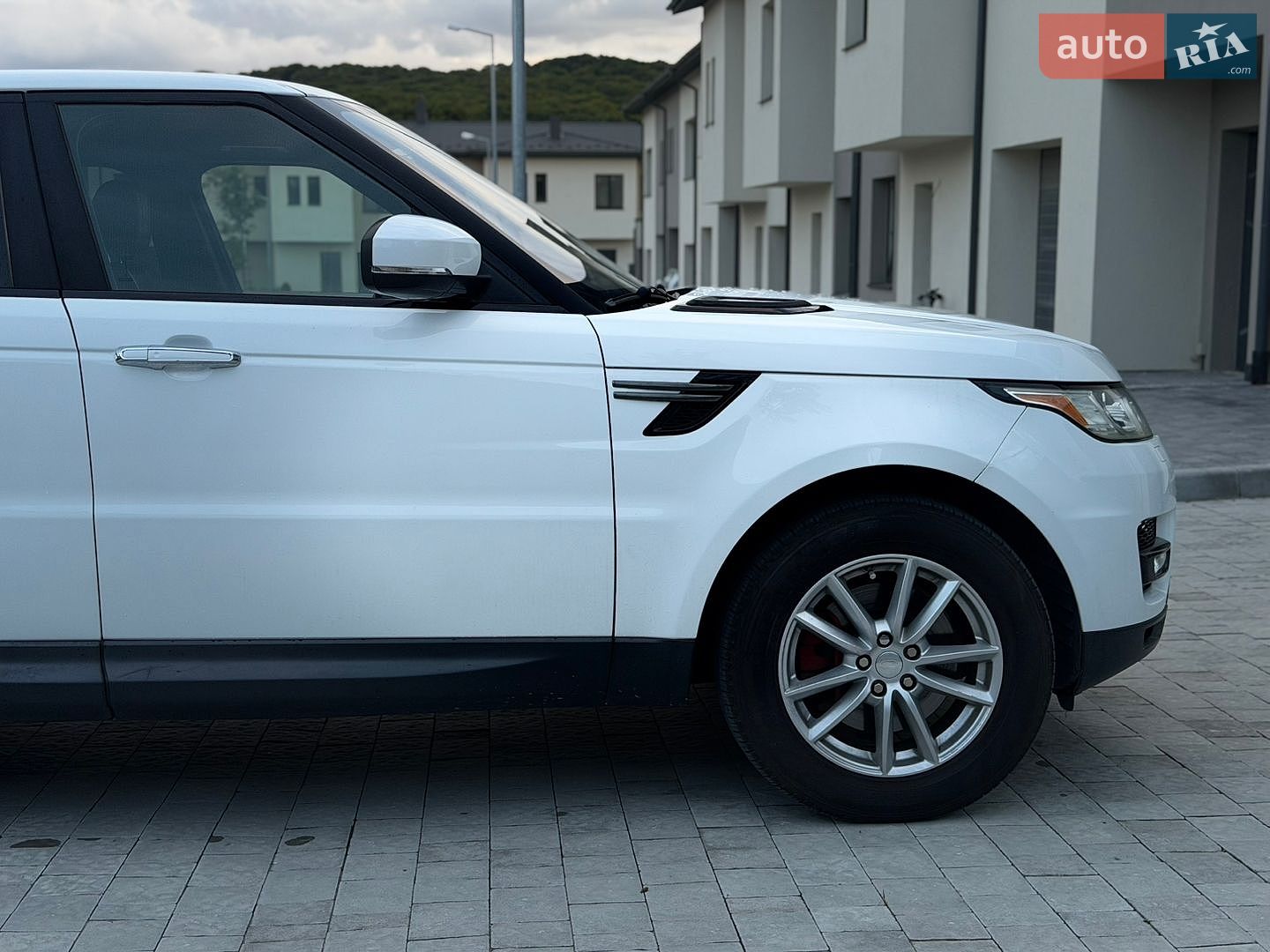 Land Rover Range Rover Sport 2016 VIN SALWG2KF3GA663370 фото оголошення 9 з 21