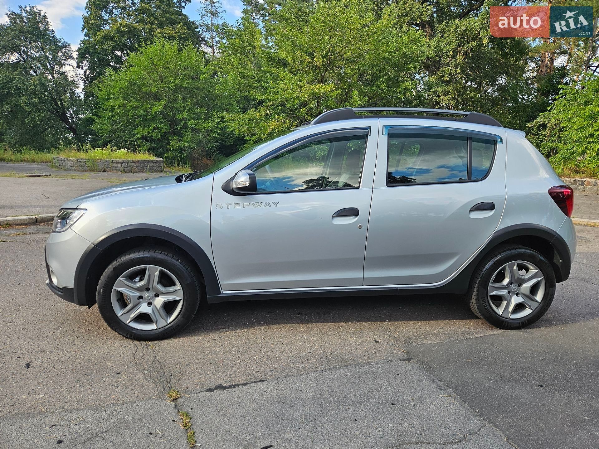 Renault Sandero StepWay 2019 VIN VF15SRA1A63199283 фото оголошення 3 з 28