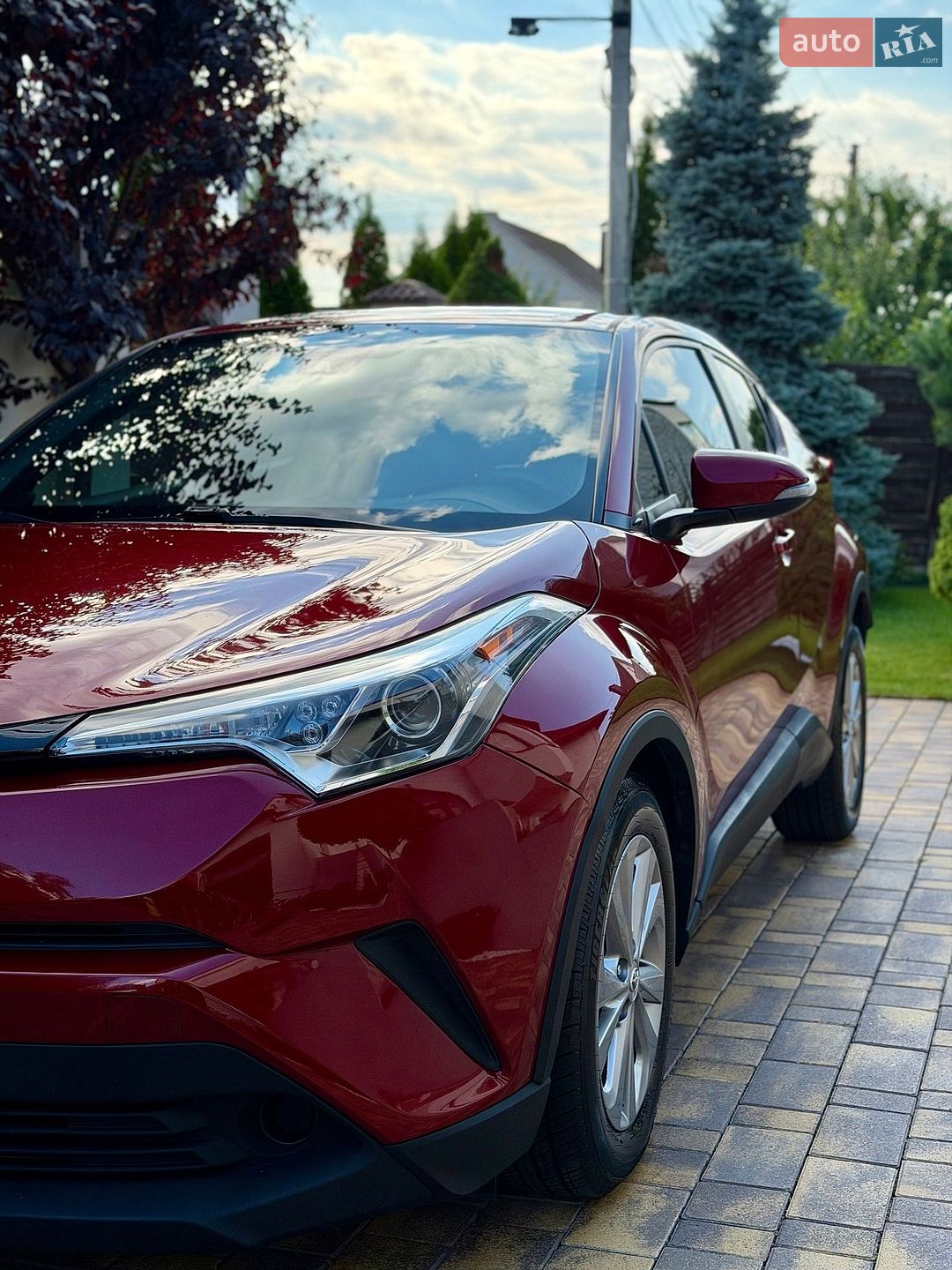 Toyota C-HR 2019 VIN NMTKHMBX6KR074704 фото оголошення 6 з 56