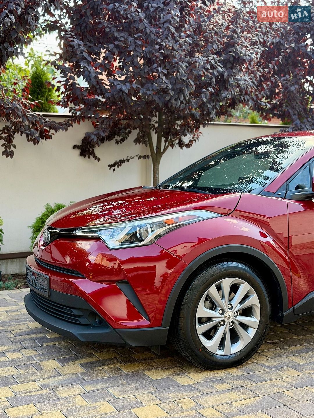 Toyota C-HR 2019 VIN NMTKHMBX6KR074704 фото оголошення 7 з 56