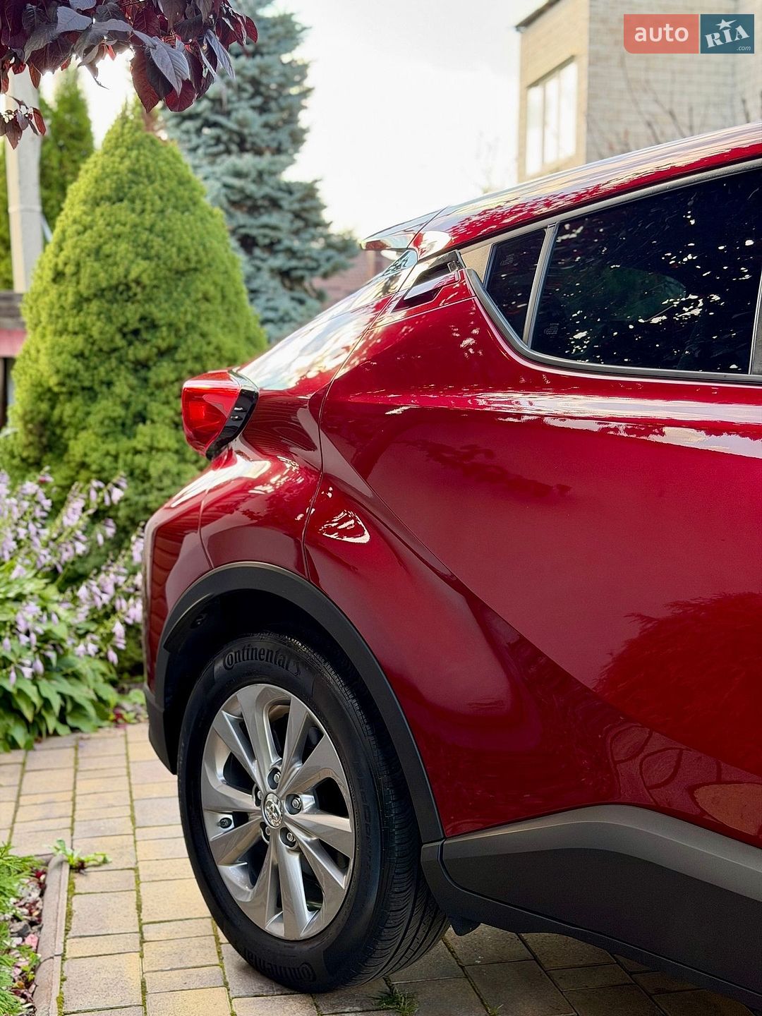 Toyota C-HR 2019 VIN NMTKHMBX6KR074704 фото оголошення 12 з 56