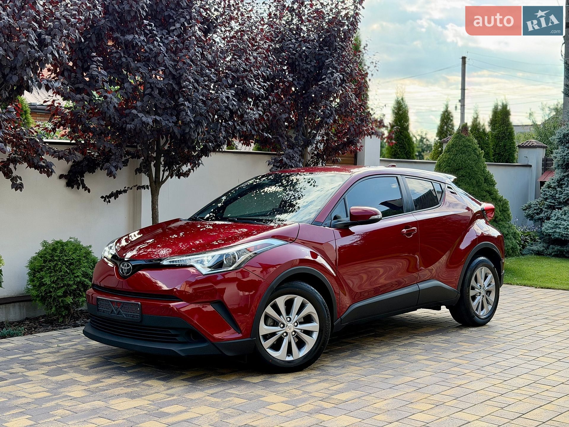 Toyota C-HR 2019 VIN NMTKHMBX6KR074704 фото оголошення 13 з 56