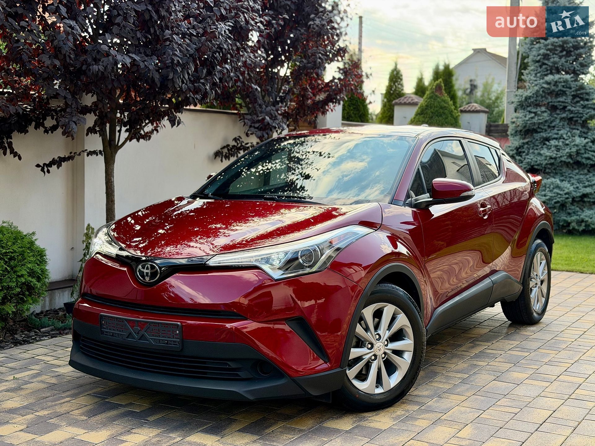 Toyota C-HR 2019 VIN NMTKHMBX6KR074704 фото оголошення 15 з 56