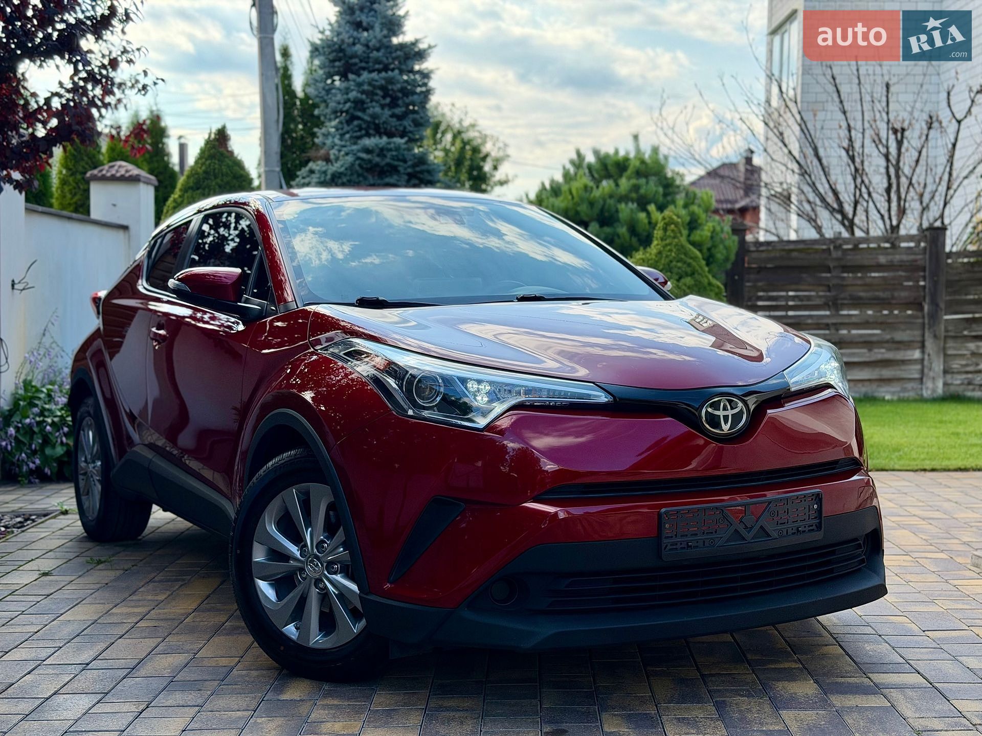 Toyota C-HR 2019 VIN NMTKHMBX6KR074704 фото оголошення 19 з 56