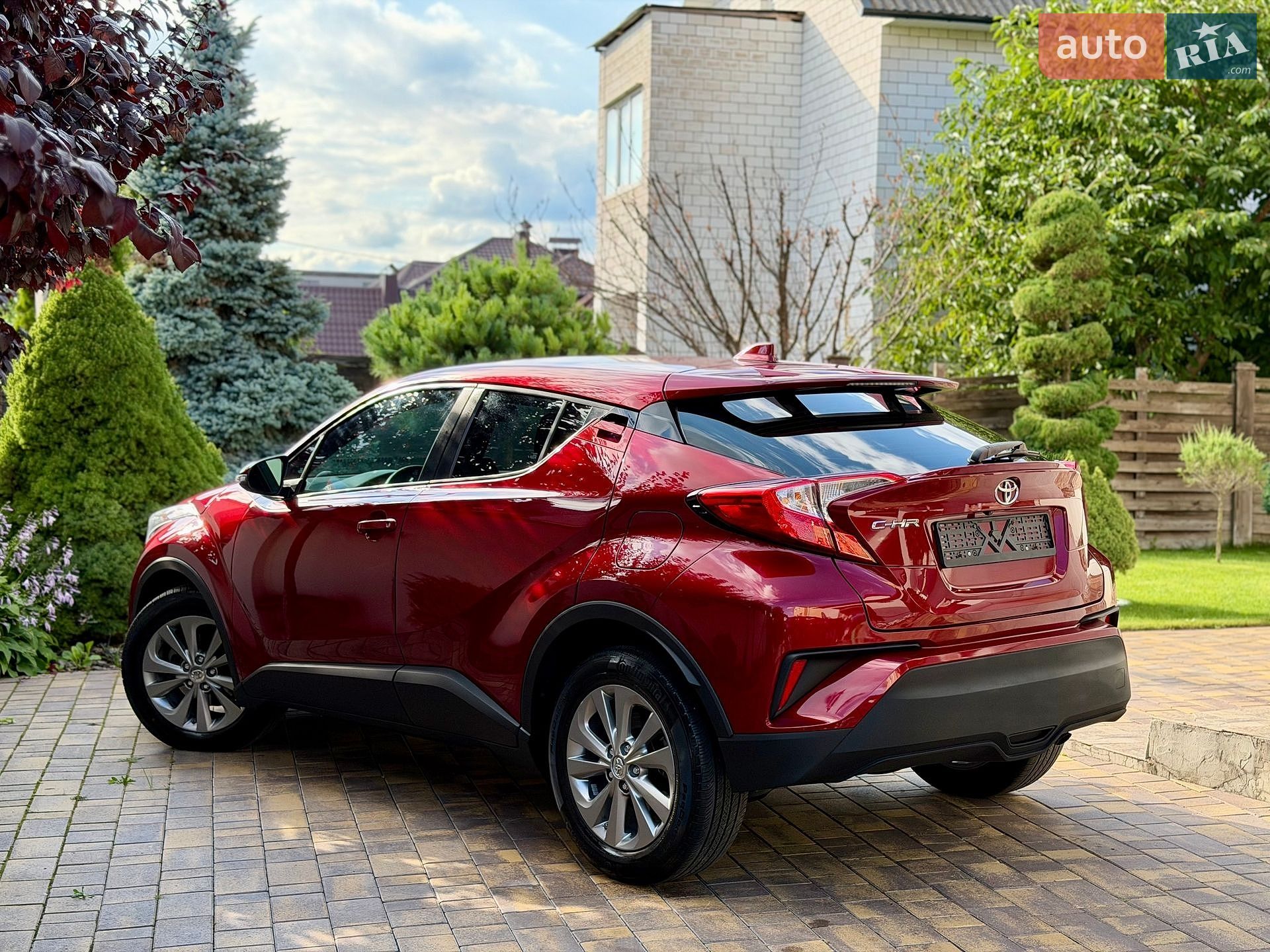 Toyota C-HR 2019 VIN NMTKHMBX6KR074704 фото оголошення 26 з 56