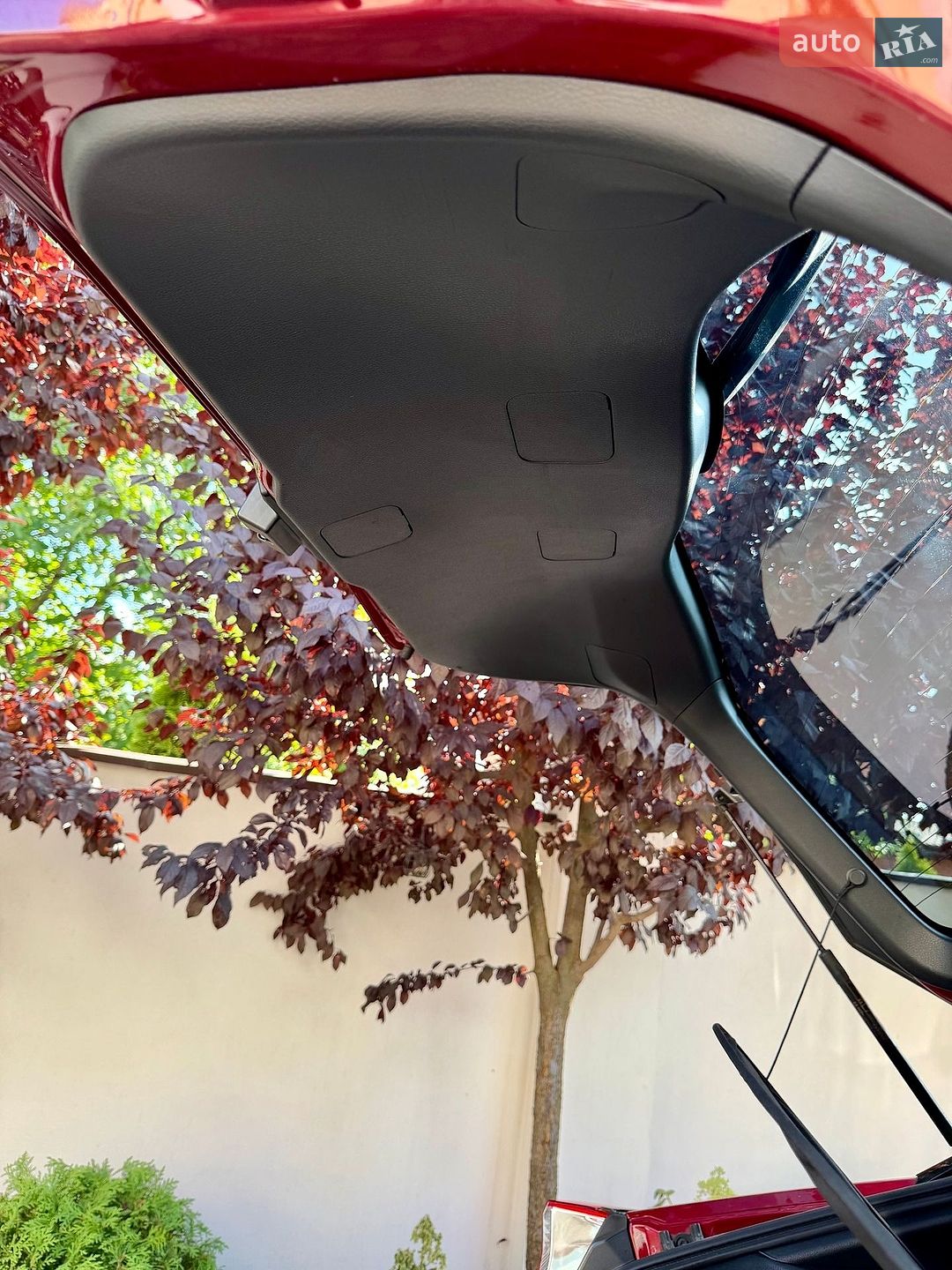 Toyota C-HR 2019 VIN NMTKHMBX6KR074704 фото оголошення 35 з 56