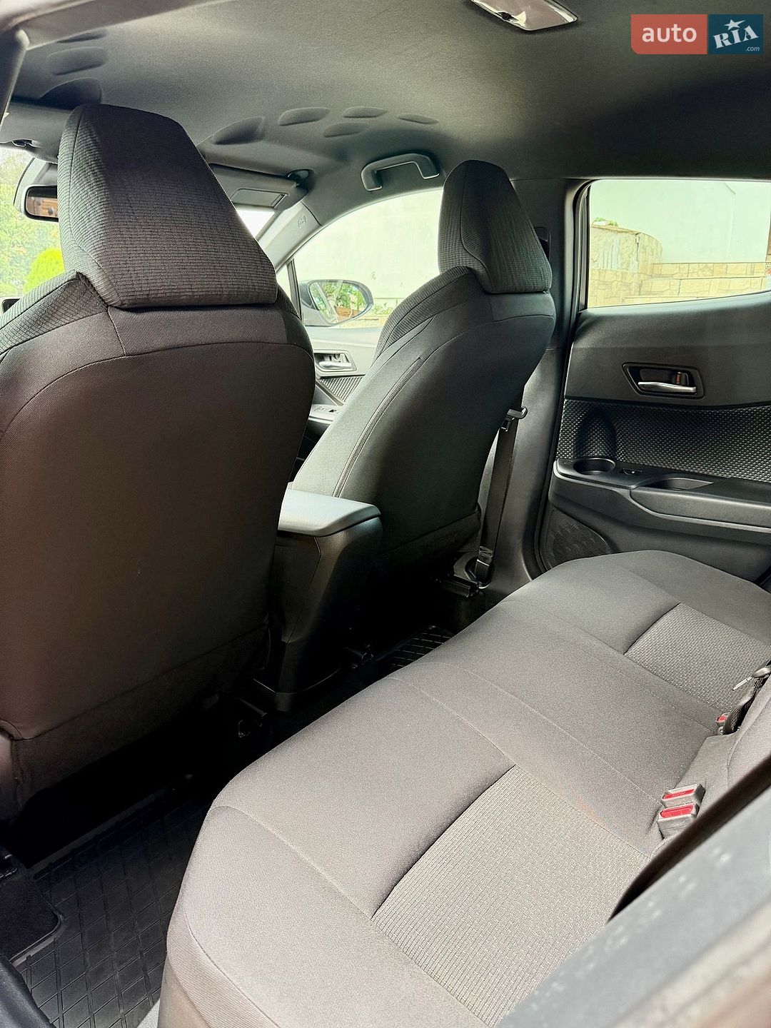 Toyota C-HR 2019 VIN NMTKHMBX6KR074704 фото оголошення 42 з 56