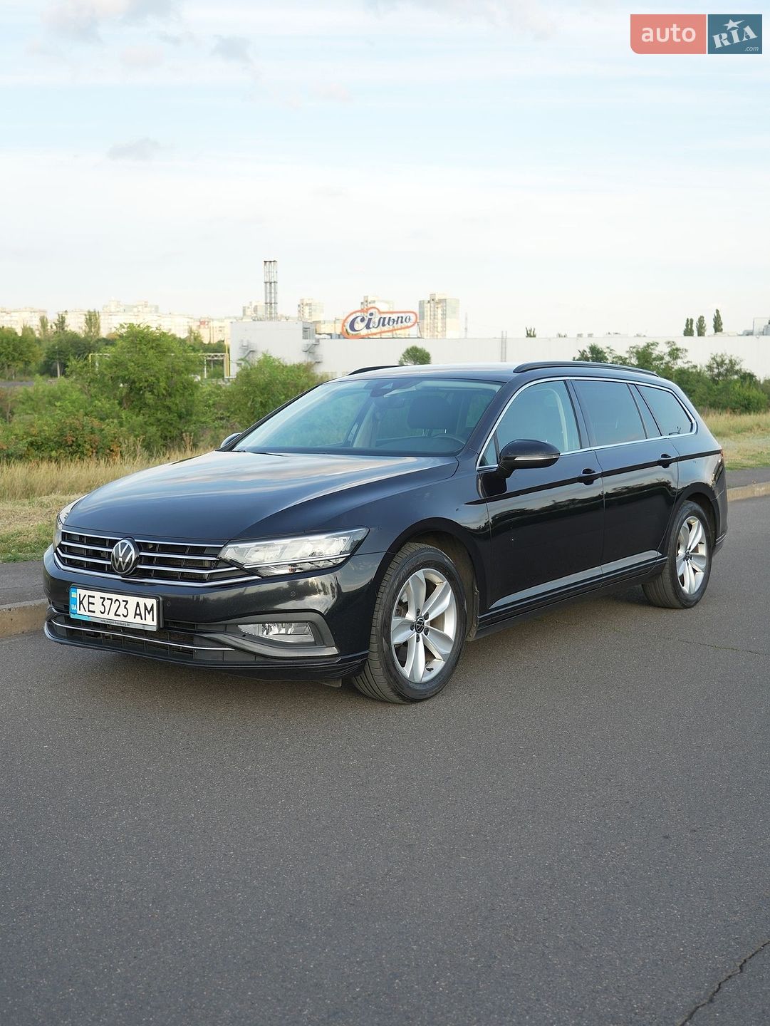 Volkswagen Passat 2021 VIN WVWZZZ3CZME067289 фото оголошення 2 з 63