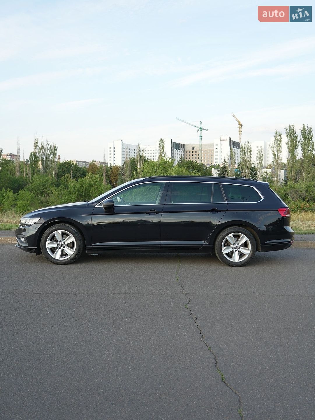 Volkswagen Passat 2021 VIN WVWZZZ3CZME067289 фото оголошення 3 з 63