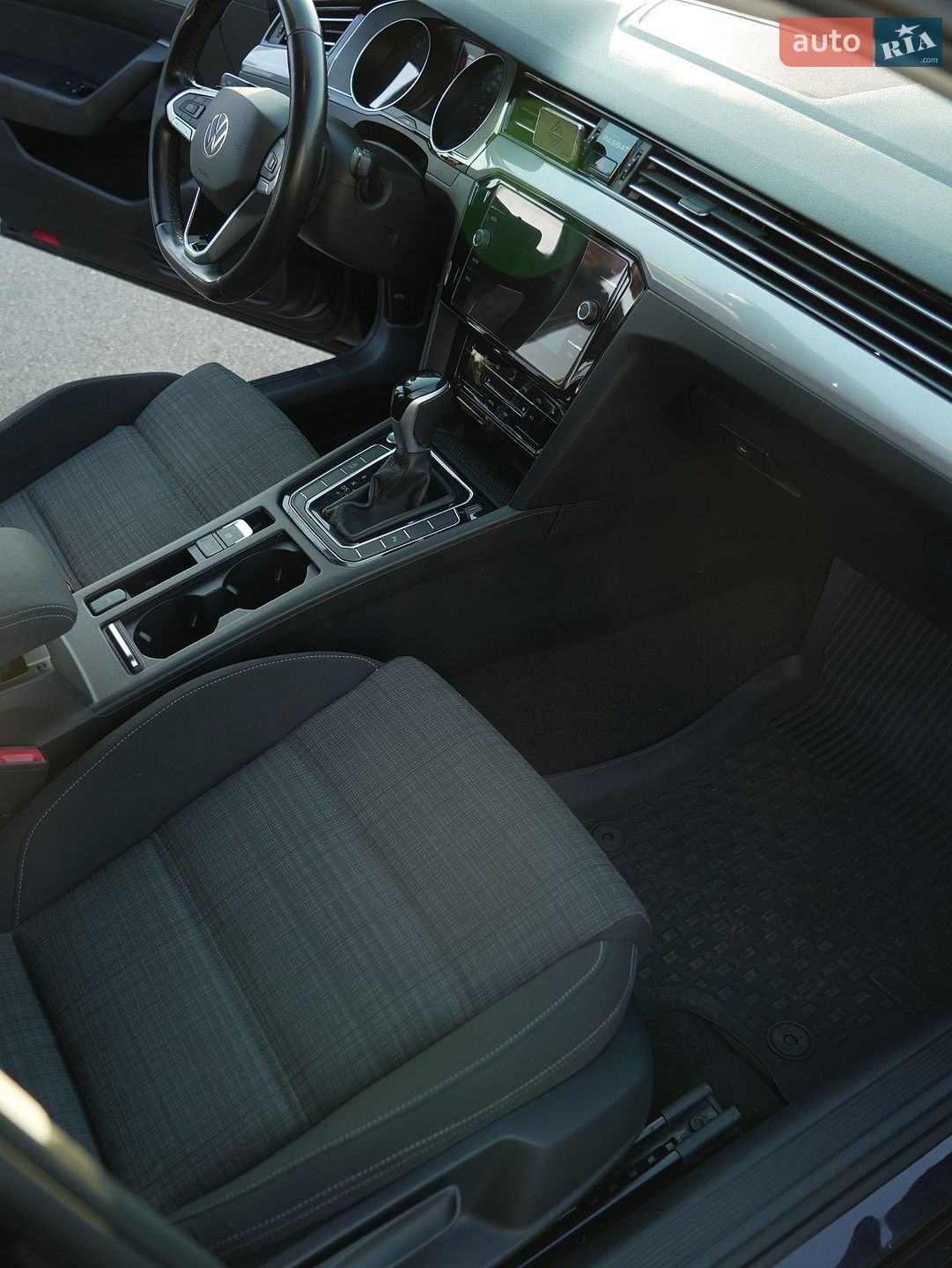 Volkswagen Passat 2021 VIN WVWZZZ3CZME067289 фото оголошення 38 з 63